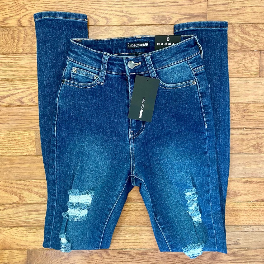 🚨LAST CALL🚨Fashion Nova High Rise Skinny Jeans